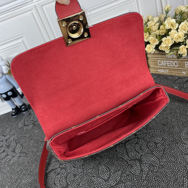 ルイヴィトンバッグ着用イメージ